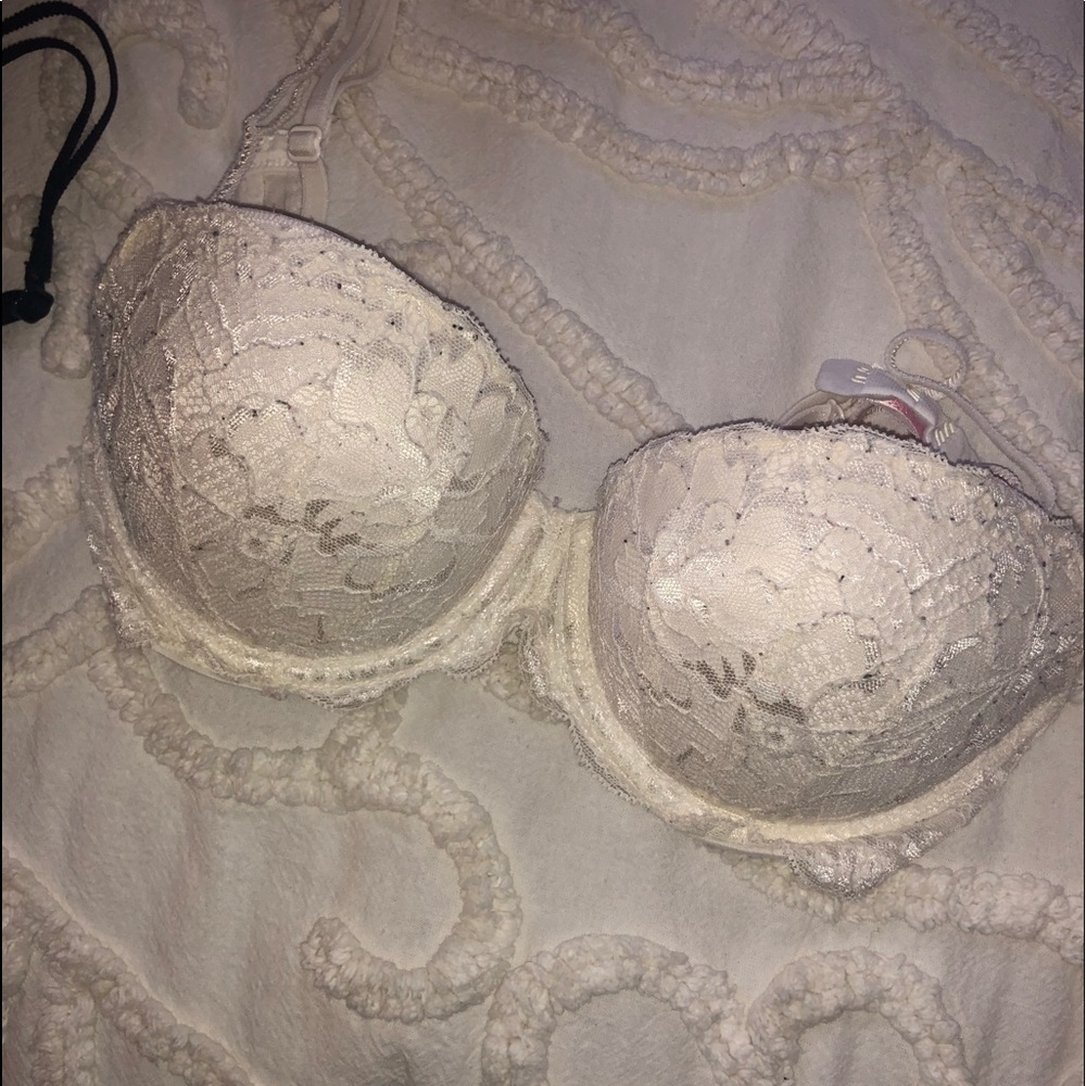 PINK white lace bra, 32C